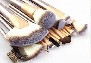 Spot Detonating 121824, White Make-up, White Make-up Brush, 24 Make-u