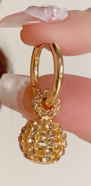 Coffee Color Full Diamond Hollow Ball Ball Ear Clip